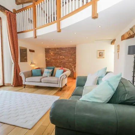 Hotel Ashtree Barn