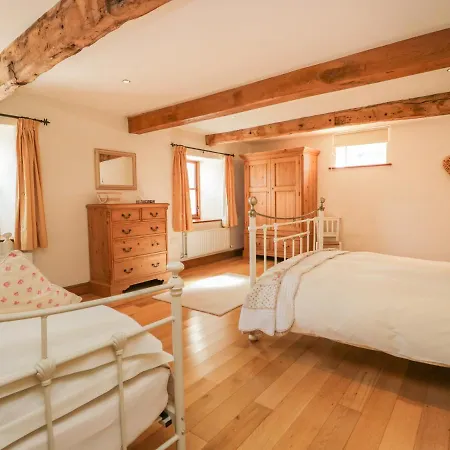 Ashtree Barn