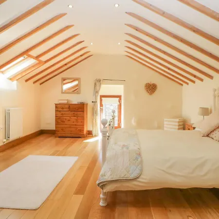 Ashtree Barn